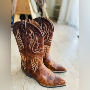 ARIAT WOMEN'S BELINDA STRETCH FIT TALL WESTERN BOOTS - CHIC BROWN Size 8.5 B